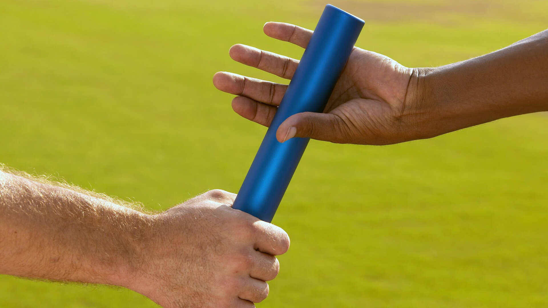 英超争冠白热化，曼城绝杀逆转，阿森纳紧追不舍